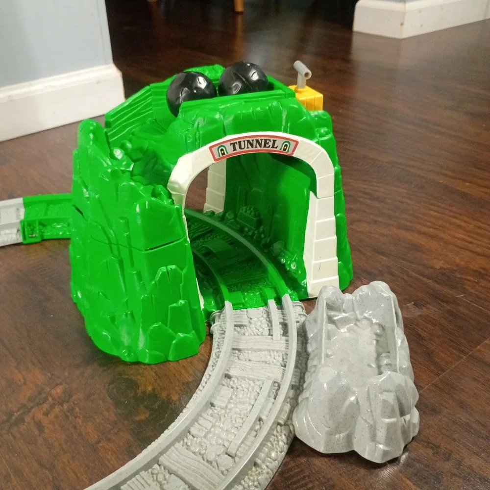 Mattel Fisher Price 1999 Toots The Train Set Remote Voice Command Tested Works